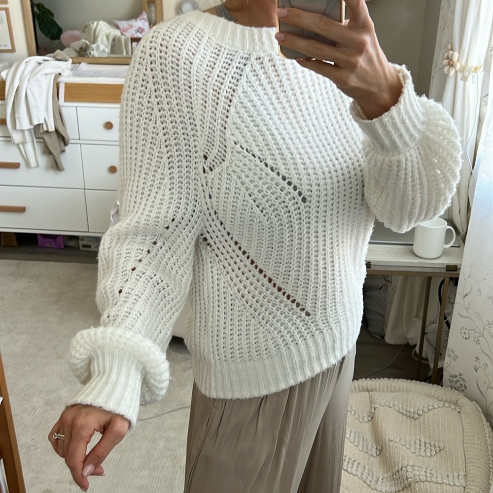 Express white sweater size XS